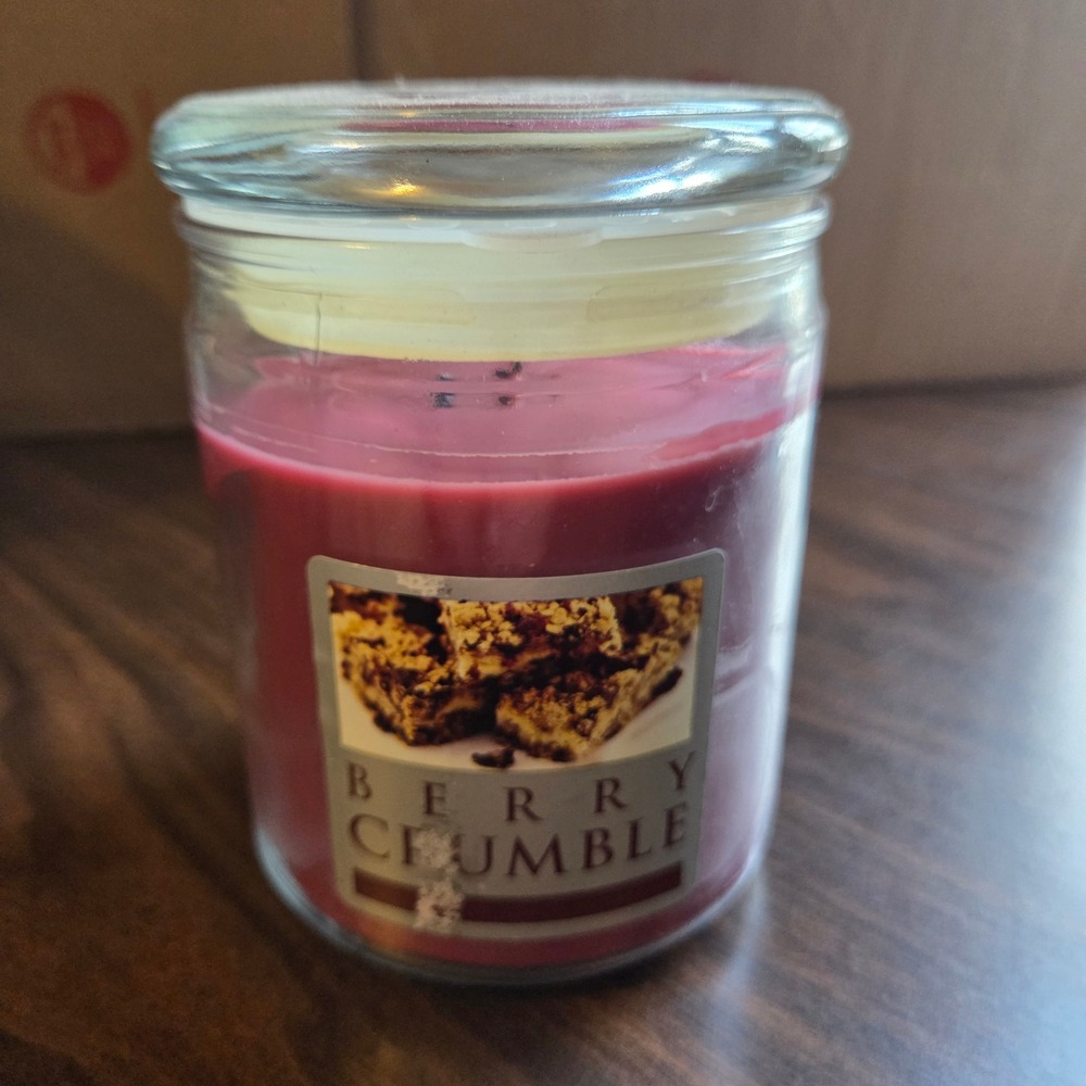Candle-lite Berry Crumble Jar Candle 20oz Multi-Wick Scented Glass Red